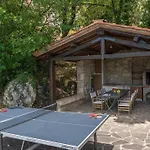 Villa L'alcova 8&2, Emma Sarteano