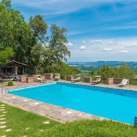 Villa L'alcova 8&2, Emma Sarteano
