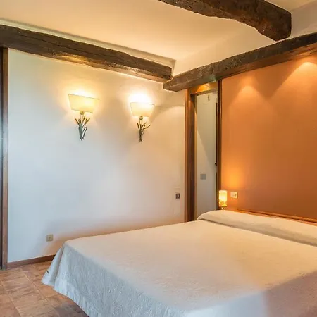 L'alcova 8&2, Emma Villa Sarteano