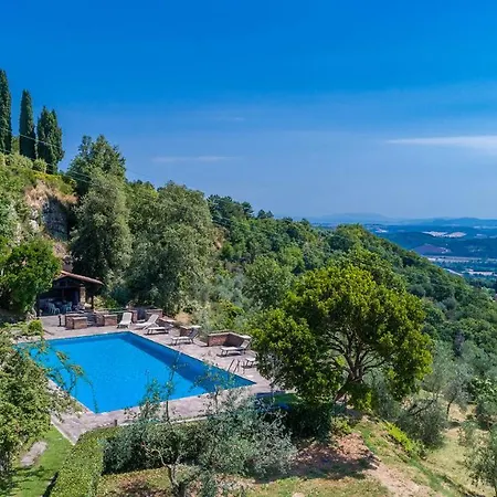 L'alcova 8&2, Emma Villa Sarteano